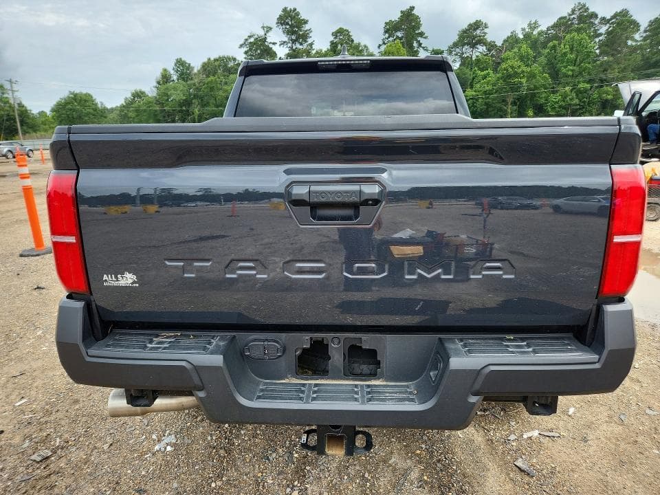 2025 TOYOTA TACOMA SR 6