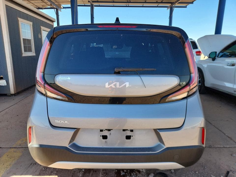 2023 KIA SOUL LX 6