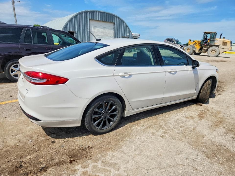 2017 FORD FUSION SE 3