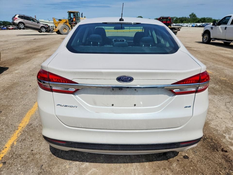 2017 FORD FUSION SE 6