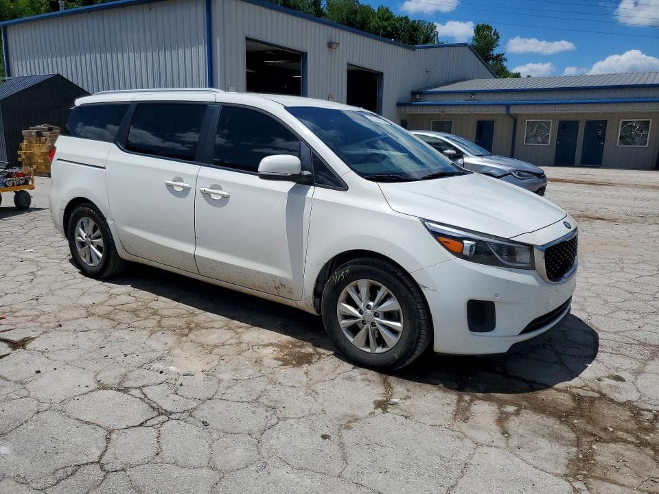2017 KIA SEDONA LX 4