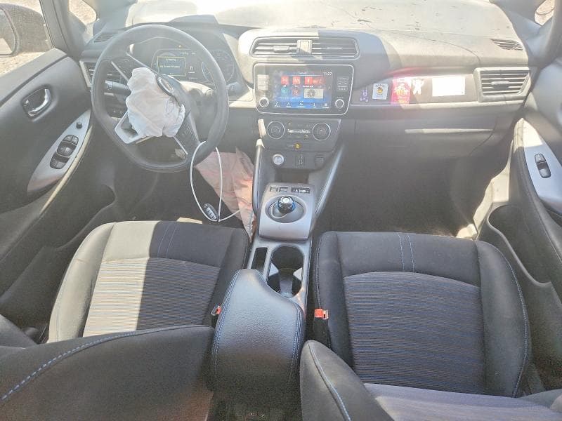 2025 NISSAN LEAF S 8