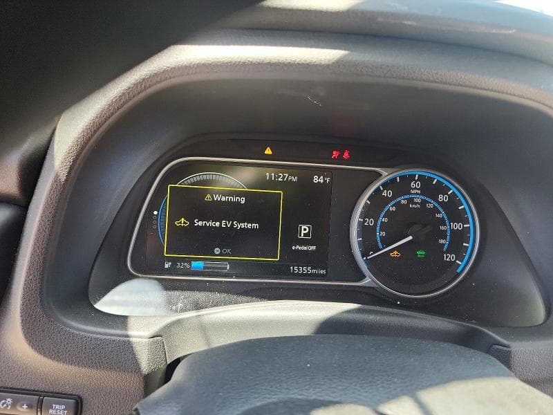 2025 NISSAN LEAF S 9