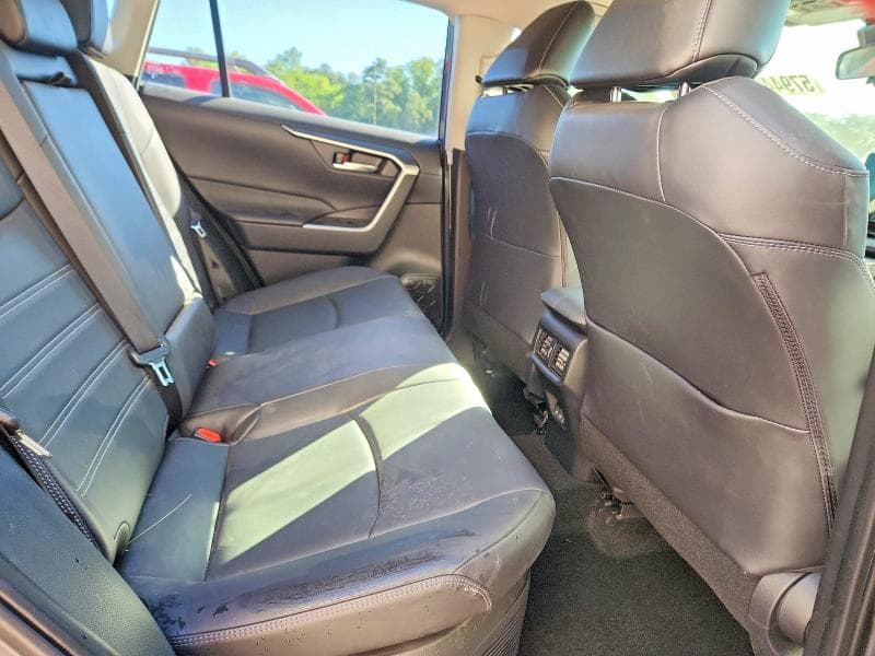 2024 TOYOTA RAV4 XLE PREMIUM XLE PREMIUM 11