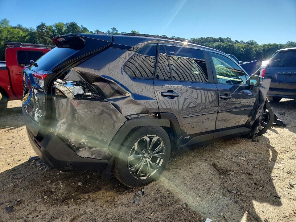 2024 TOYOTA RAV4 XLE PREMIUM XLE PREMIUM 3