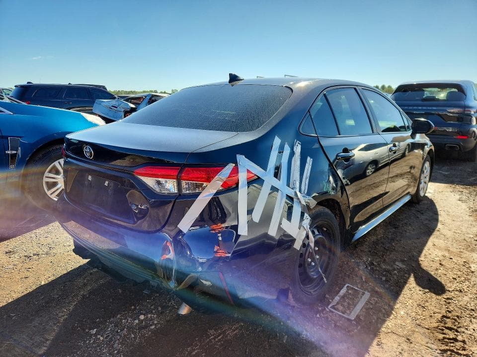 2021 TOYOTA COROLLA LE 3