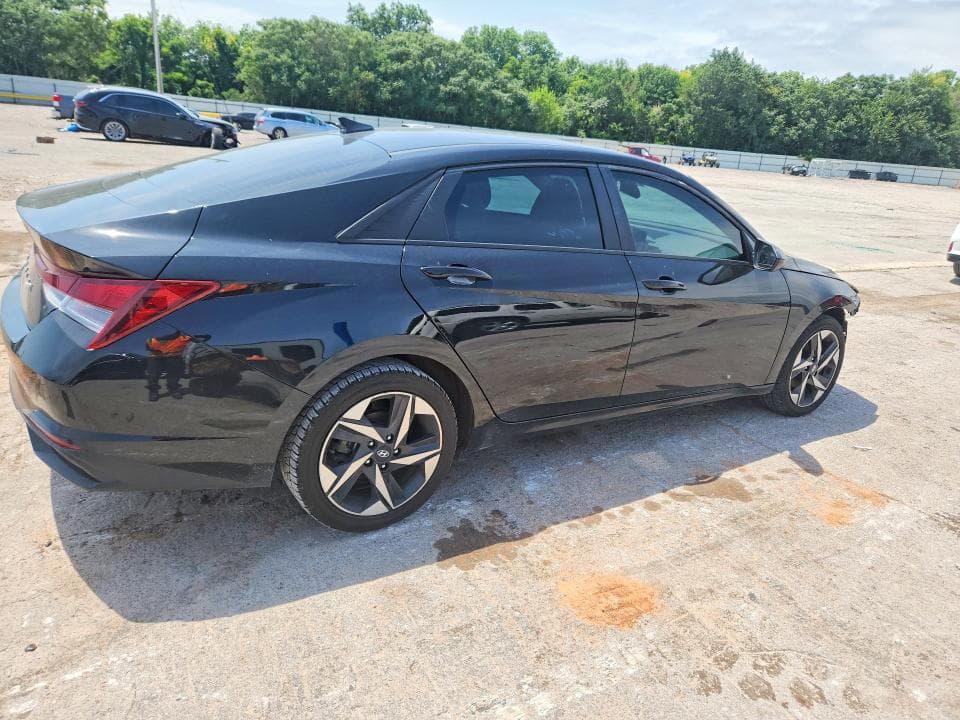 2023 HYUNDAI ELANTRA SEL 4