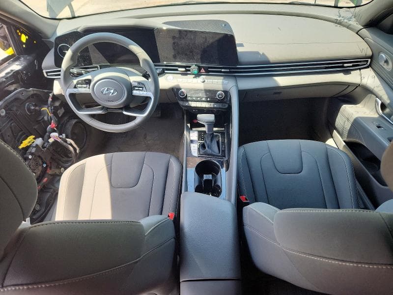2023 HYUNDAI ELANTRA SEL 9