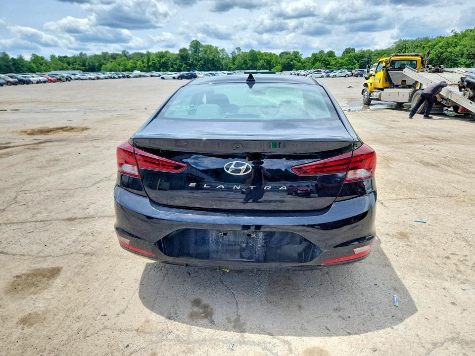 2020 HYUNDAI ELANTRA SEL 6