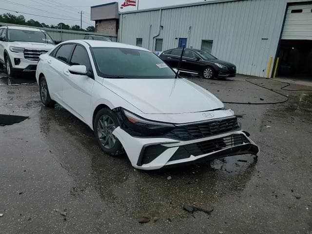 2024 HYUNDAI ELANTRA SEL SEL 13