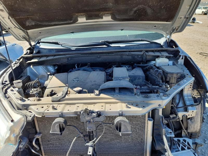 2018 TOYOTA HIGHLANDER LE PLUS LE PLUS 11