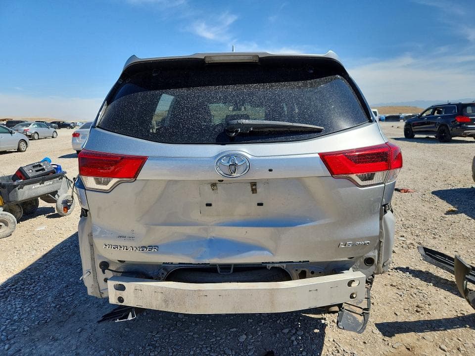 2018 TOYOTA HIGHLANDER LE PLUS LE PLUS 6