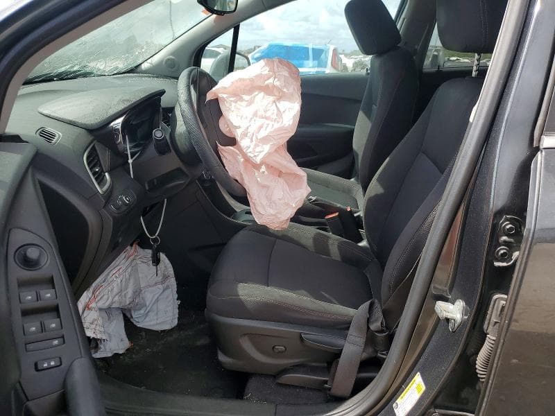 2019 CHEVROLET TRAX 7