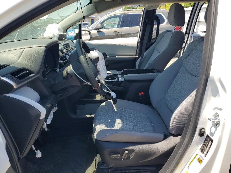 2025 TOYOTA SIENNA LE 7