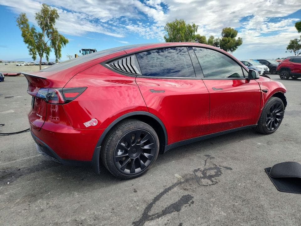 2024 TESLA MODEL Y 3