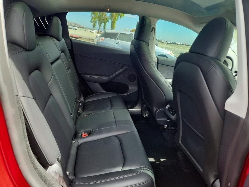 2024 TESLA MODEL Y 10