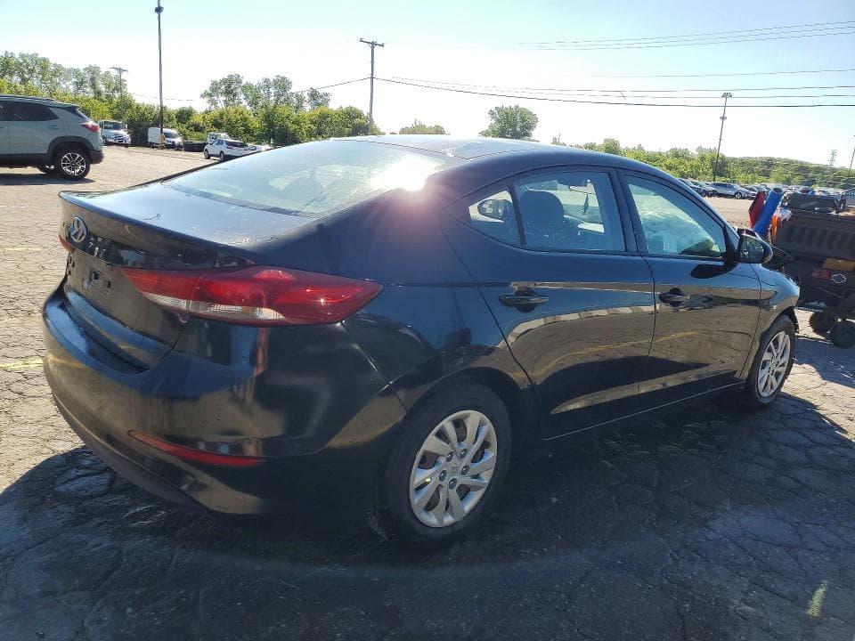 2018 HYUNDAI ELANTRA SE SE 3