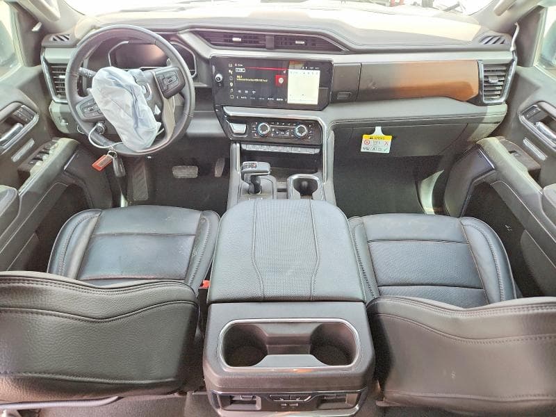 2025 GMC SIERRA K1500 DENALI 8