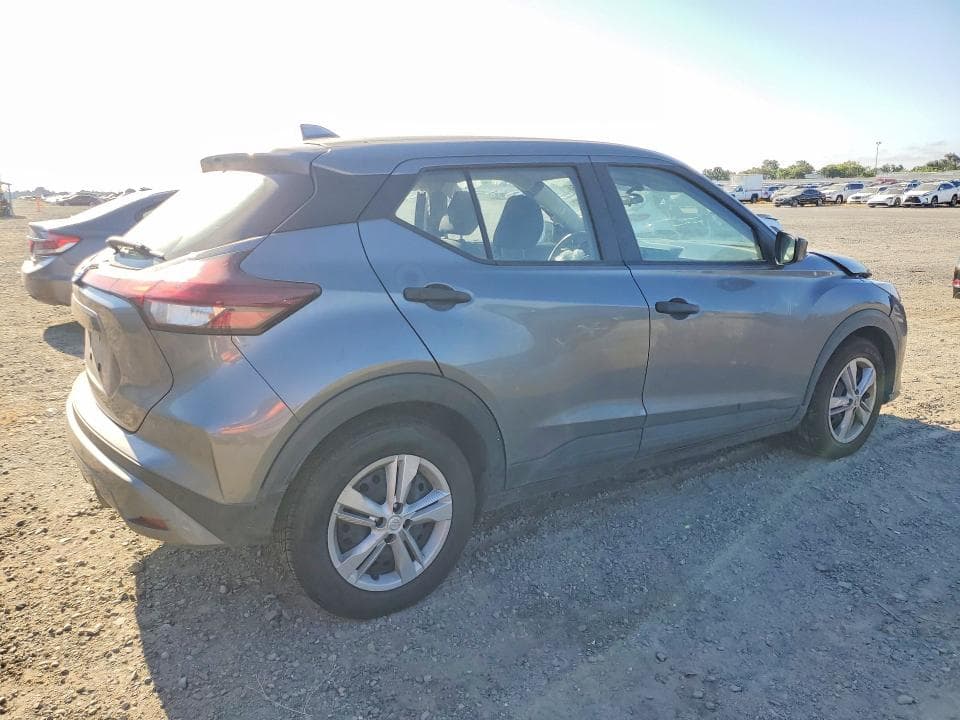 2021 NISSAN KICKS S 3