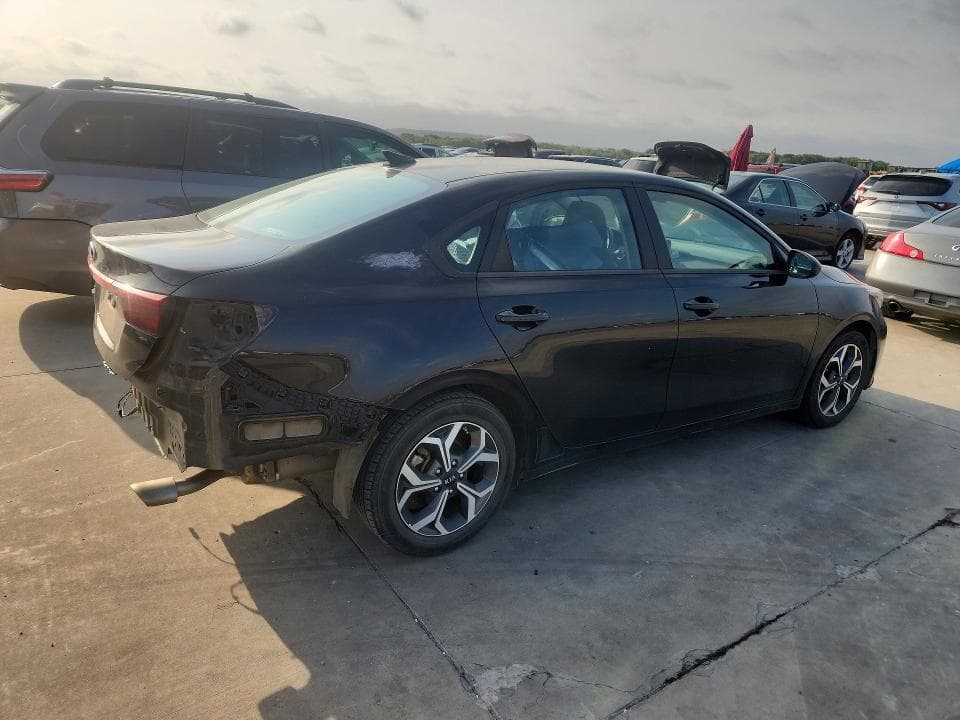 2021 KIA FORTE LXS 3