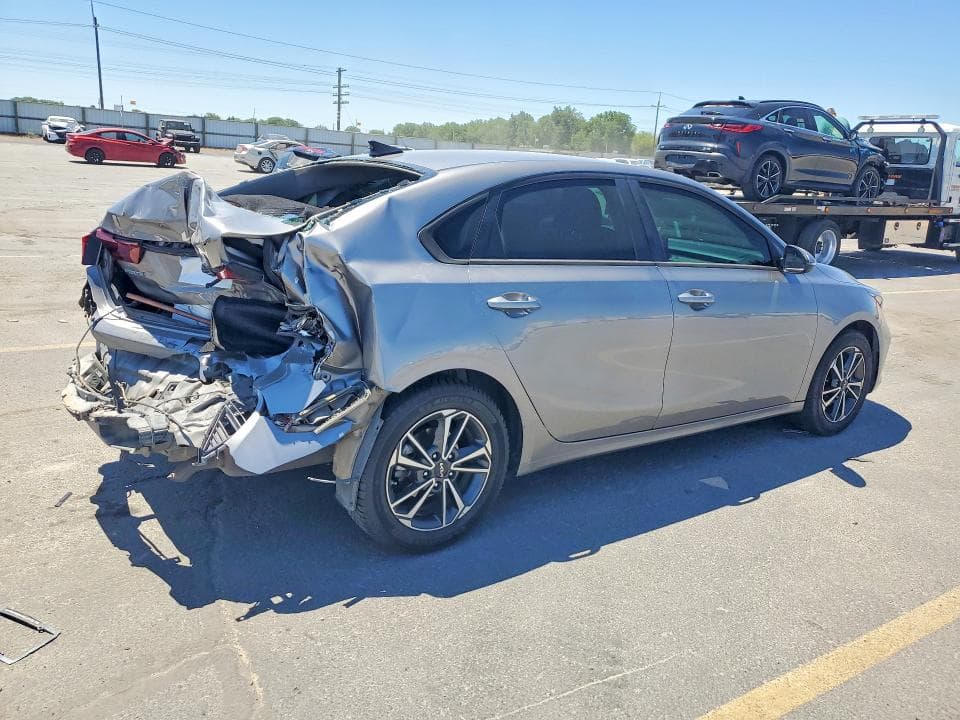 2023 KIA FORTE LXS 3