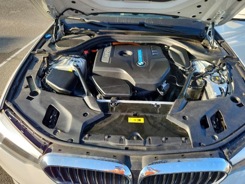 2018 BMW 530E 11