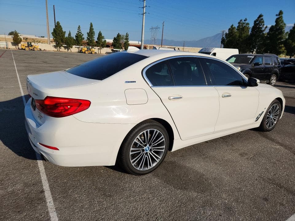 2018 BMW 530E 3