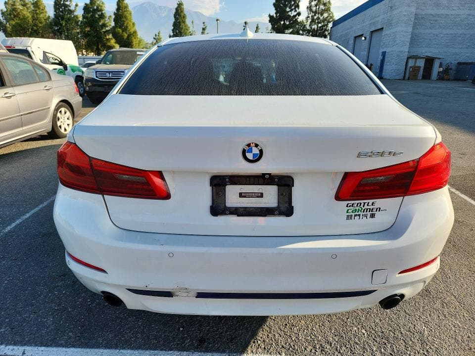 2018 BMW 530E 6