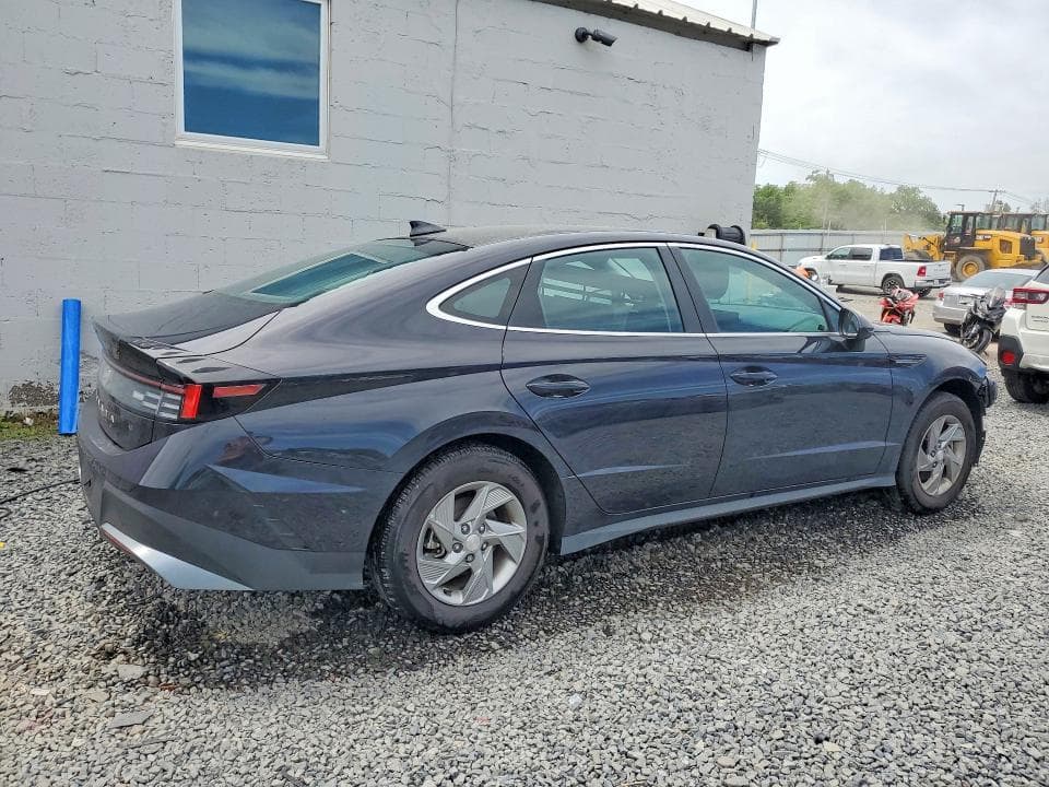 2025 HYUNDAI SONATA SE 3