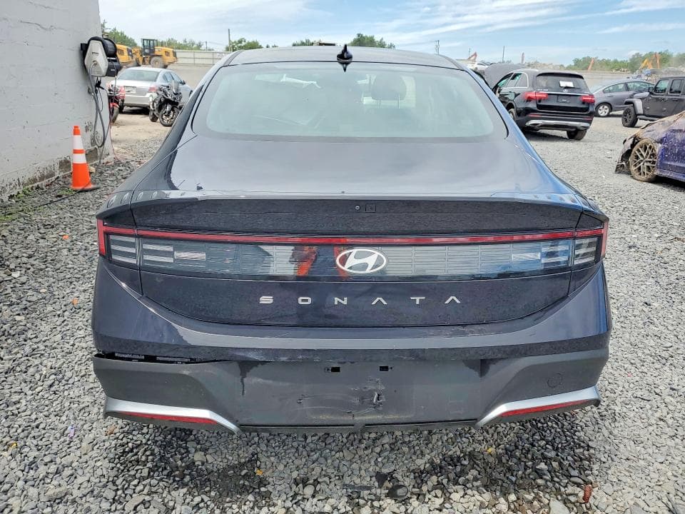 2025 HYUNDAI SONATA SE 6