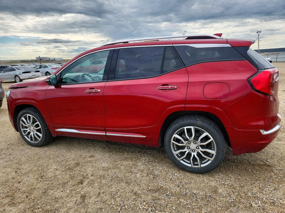 2023 GMC TERRAIN DENALI 2