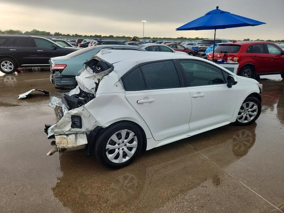 2020 TOYOTA COROLLA LE 3