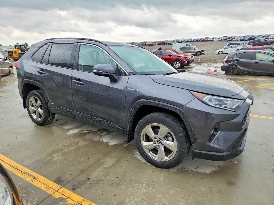 2021 TOYOTA RAV4 HYBRID XLE PREMIUM 4