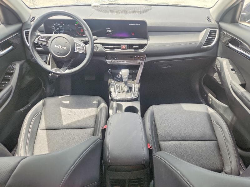 2024 KIA SELTOS EX 8