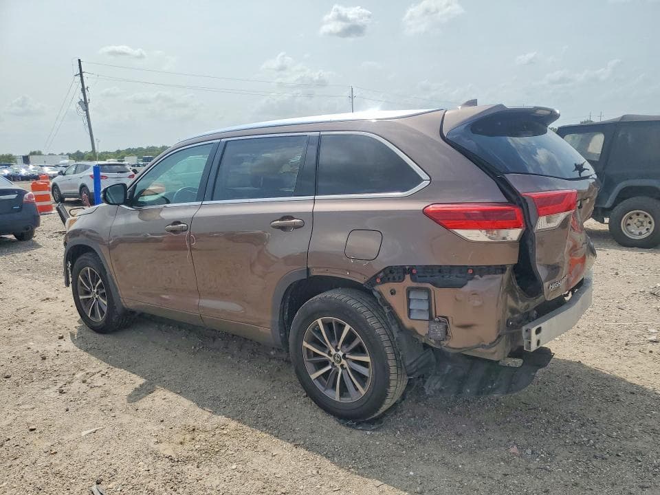 2018 TOYOTA HIGHLANDER XLE XLE 2