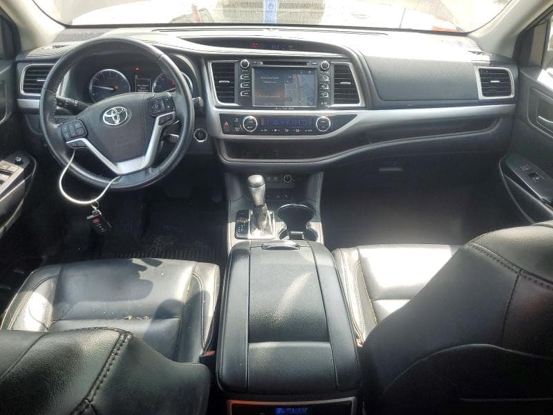 2018 TOYOTA HIGHLANDER XLE XLE 8