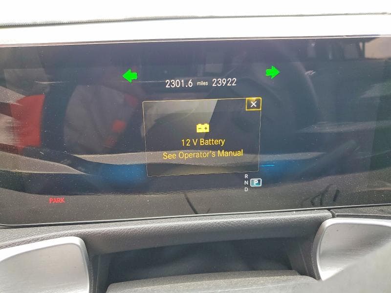 2023 MERCEDES-BENZ EQB 300 4MATIC 9