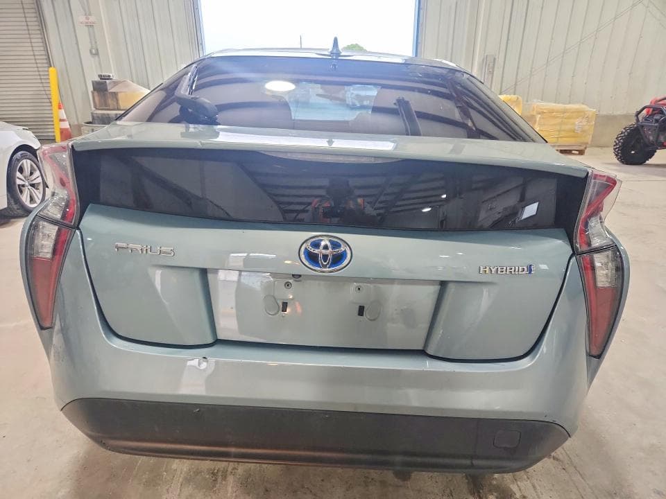 2017 TOYOTA PRIUS TWO 6