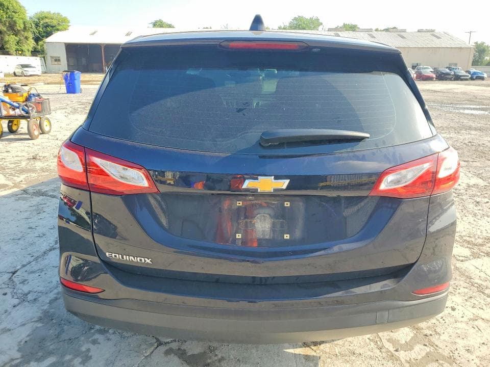 2020 CHEVROLET EQUINOX LS 6
