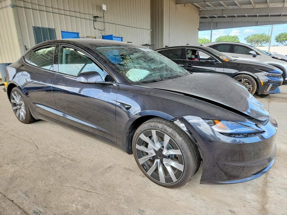 2025 TESLA MODEL 3 4