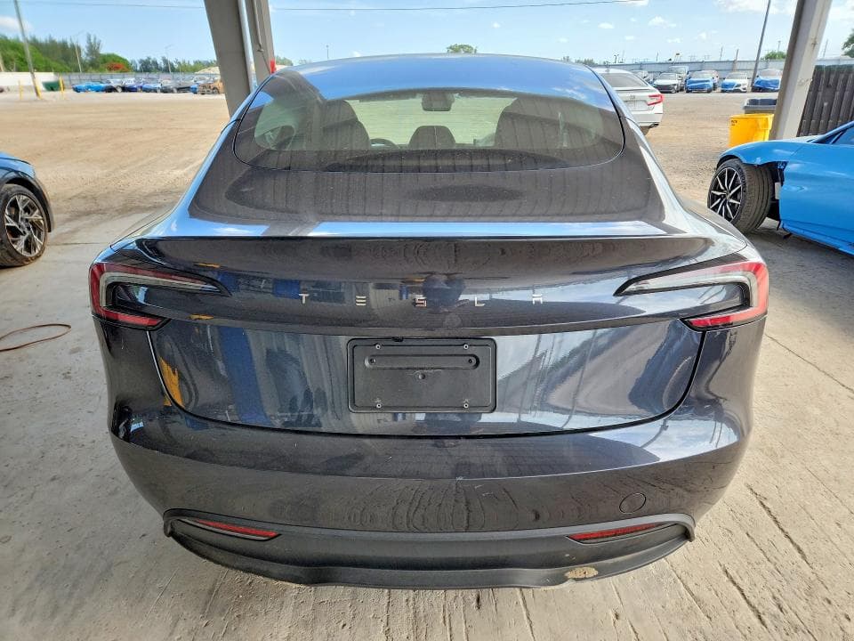 2025 TESLA MODEL 3 6