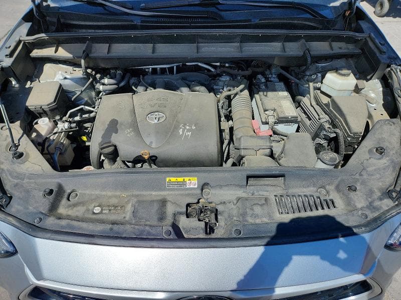 2022 TOYOTA HIGHLANDER XLE XLE 12
