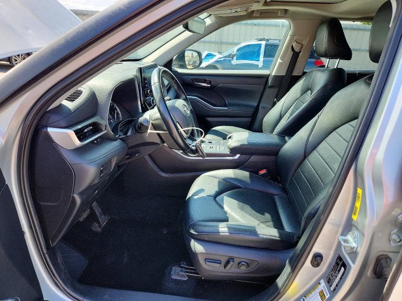 2022 TOYOTA HIGHLANDER XLE XLE 7