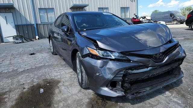 2020 TOYOTA CAMRY LE LE 13