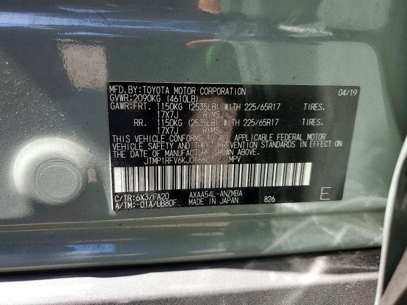 2019 TOYOTA RAV4 XLE 13