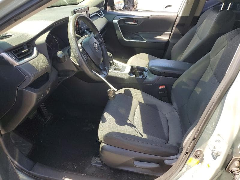 2019 TOYOTA RAV4 XLE 7