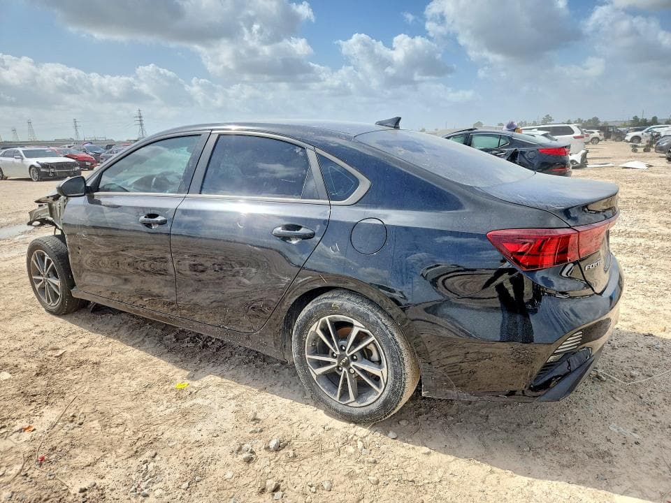 2022 KIA FORTE 2