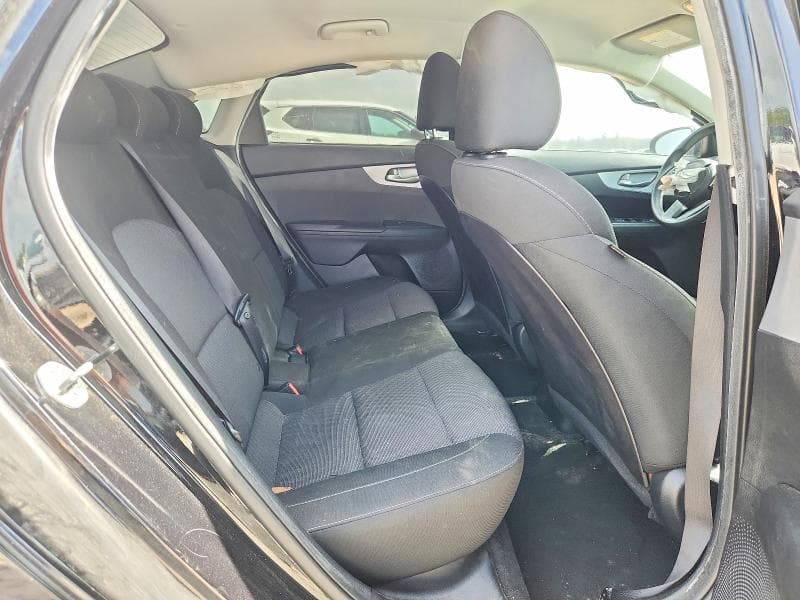 2022 KIA FORTE 10