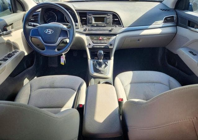 2017 HYUNDAI ELANTRA SE SE 8