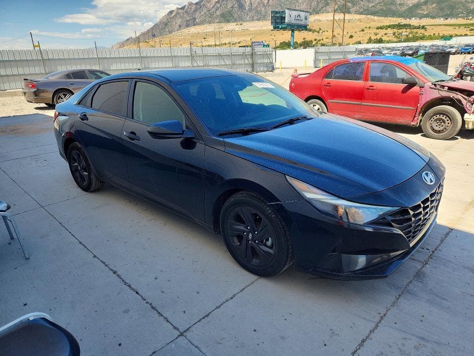 2021 HYUNDAI ELANTRA SEL 4